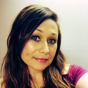 Meet your Posher, Loni